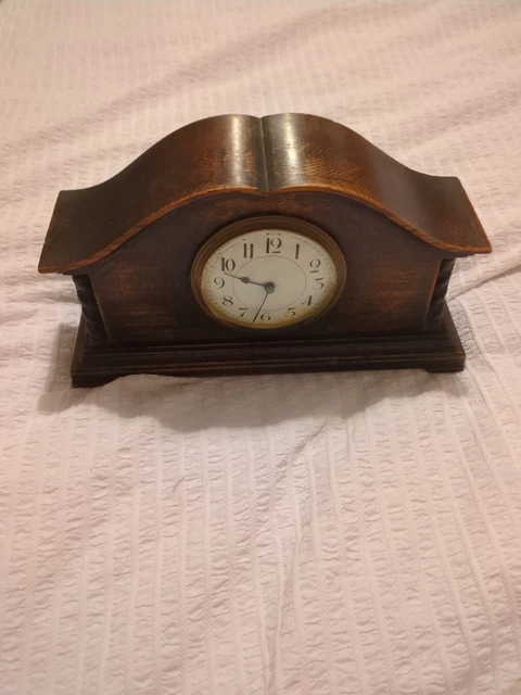 antique vintage mantel clock, Wooden