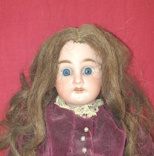 poupée ancienne : Poupée Fleischmann Avec Tete En Porcelaine Parfait État