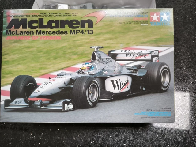 Minichamps 1:18 Mika Häkkinen McLaren Mercedes MP4/13 #8 campeão do