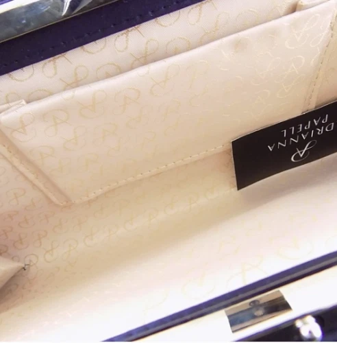 Borsa a tracolla con catena e pochette con telaio Stacee in raso nero... 5