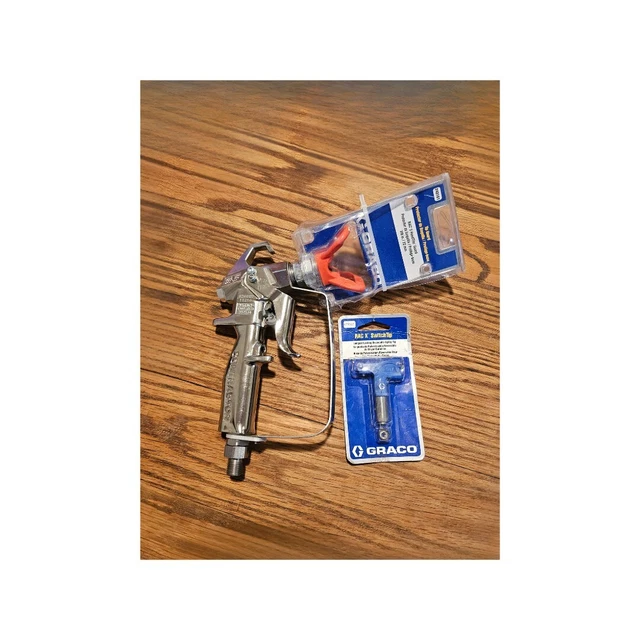GRACO CONTRACTOR AIRLESS Spray Gun 826085 with TIP (LTX517) and GUARD