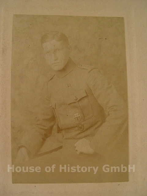 103450 Portraitfoto: Offizier, Orden, Eisernes Kreuz 1.Klasse, Verwund-Abzeichen