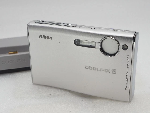 NIKON COOLPIX S5 Compact Digital Camera ZOOM NIKKOR Lens