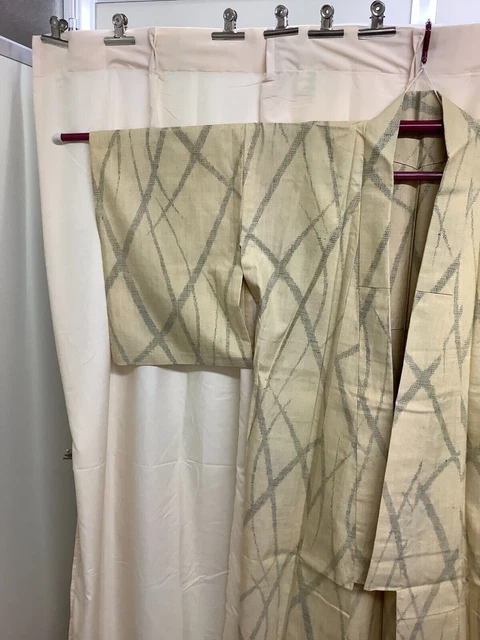Japanese Vintage Kimono pure silk cream Traditional length 64.17 inch used 3