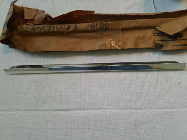 Nos 1979 80 81 Ford Mustang T Tops Lh Quarter Window Molding D9Zz66291C03A B23