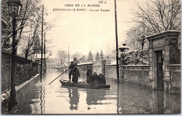 94 JOINVILLE LE PONT - la rue vautier lors de la crue de 1910