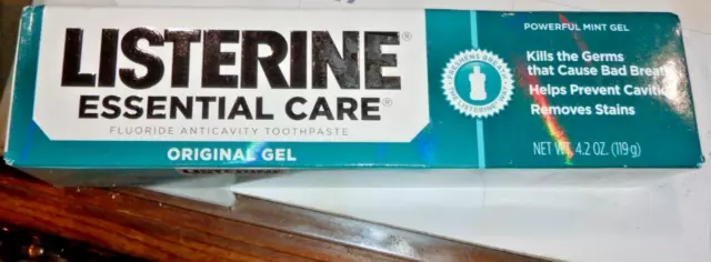 Listerine Essential Care Flouride Mint Toothpaste