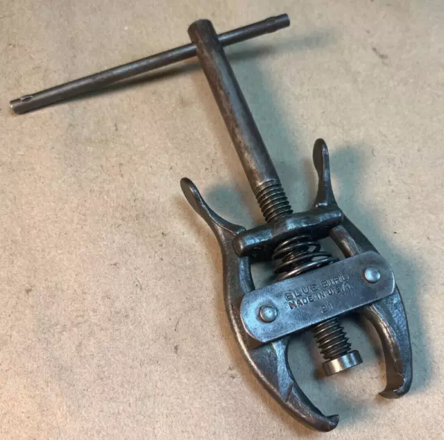 Blue Bird No. 21 Battery Cable End Puller Post Type Vintage Excellent Condition