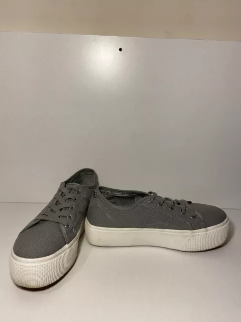 Steve Madden Women’s EMMI  1.5" Platform Sneakers Grey - Size  8.5