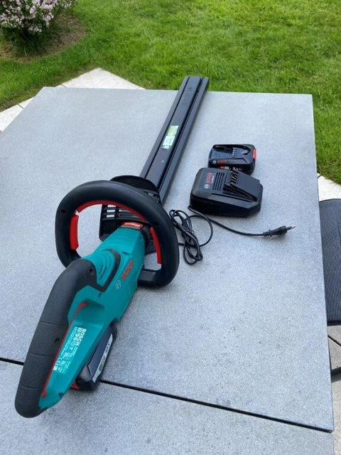 BOSCH AKKUHECKENSCHERE AHS 5520 LI mit 2 x Akku, Kein Versand EUR 96