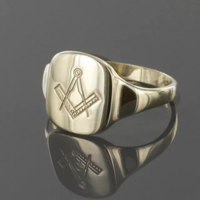 9ct Yellow Gold Square and Compass Masonic Signet Ring 2