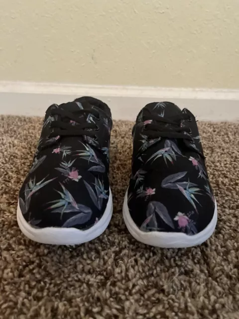 Mossimo Supply Co Shoes Womens Size 9 Black Floral Light Weight Lace up Sneakers 2