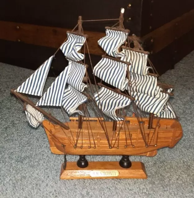 Vintage H.M.S. Bounty Wooden Sailing Ship 8-3/4" x 9-1/2" replica fully rigged