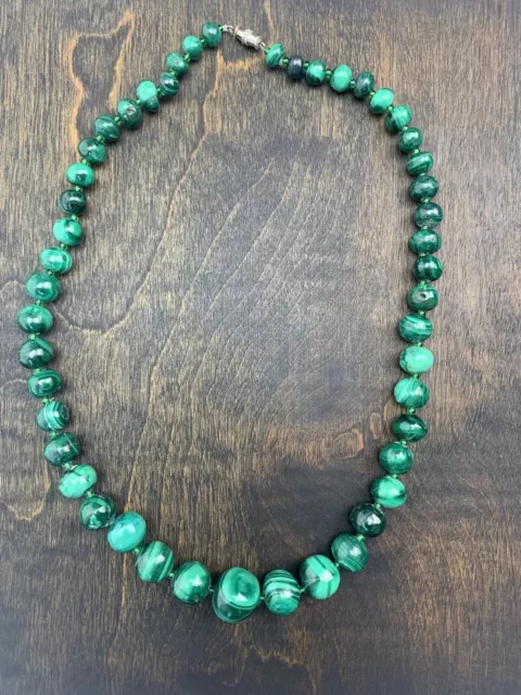 VTG 128 Grams Chinese Carved Green Malachite Gem Graduated Bead 19.5" Necklace