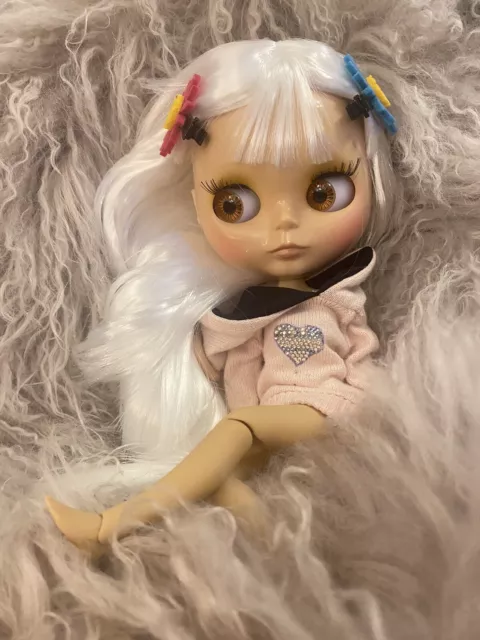 💖  🇬🇧 Blythe Doll Super Cute With Platinum Hair  ❤️