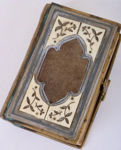 Antico Libro di Preghiere Geistliches Senfkörnlein Cover Con Beinschnitzerei Um
