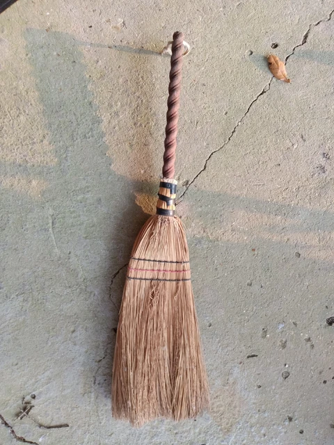 Vtg Handmade Artisan Woven Straw Hearth Broom- Twisted Wood Handle 33”
