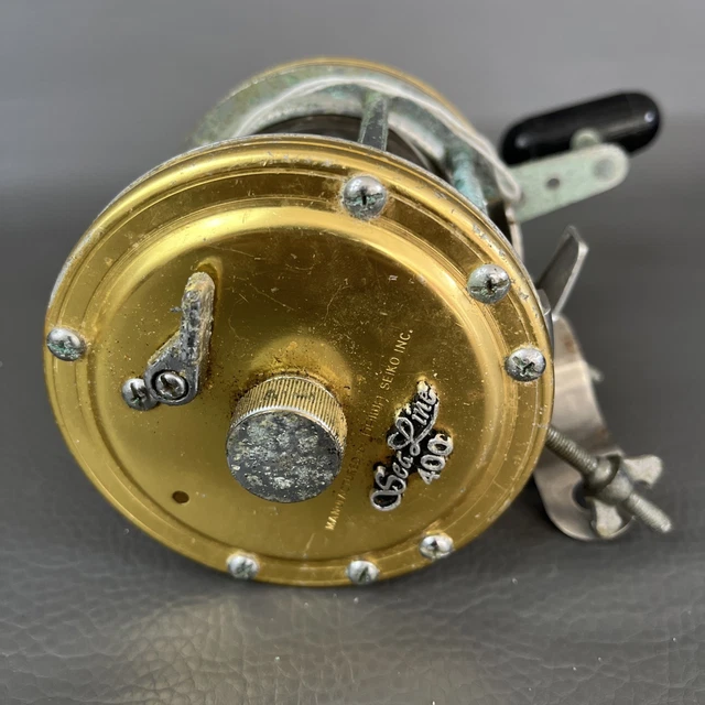 DAIWA SEALINE 400 Old Reel Baitcasting Reel Vintage Metal Gold