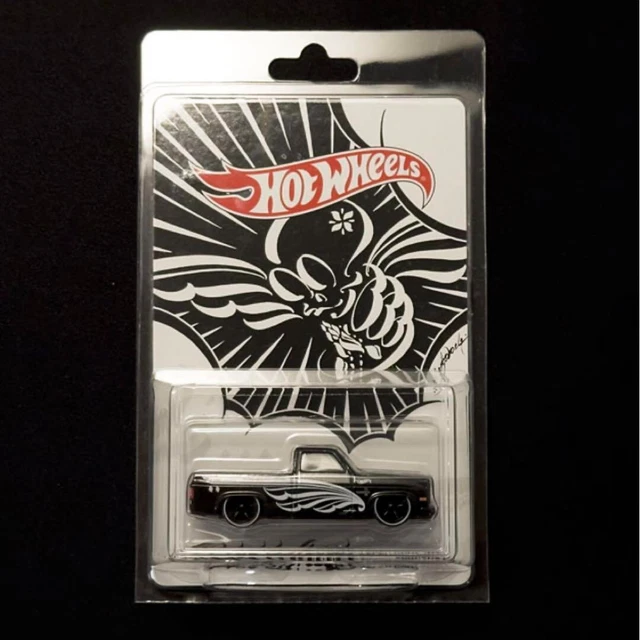 HOT WHEELS JAPAN Convention 2024 '83 CHEVY SILVERADO Right(2) Left(1