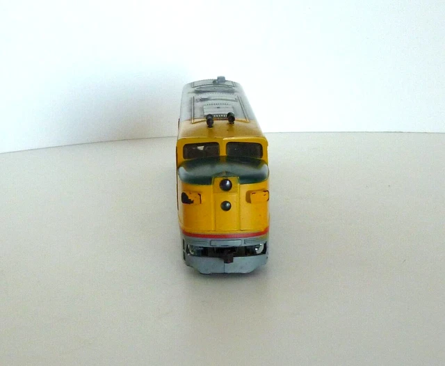 VTG Athearn HO Scale Union Pacific 605 Non Powered Dummy Train Engine Locomotive 3