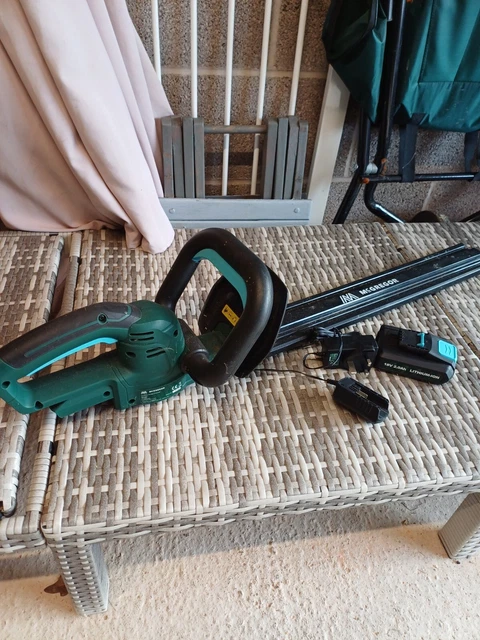 Mcgregor 45cm on sale cordless hedge trimmer