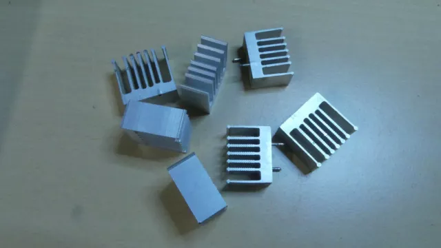 Disipador de calor para componentes electrónicos de aluminio l = 25 mm b =...