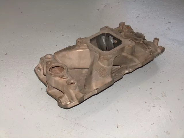 Weiand Team G SBC Air Gap Aluminum Intake Manifold 7530 Chevy Street Rod Weiand Team G SBC Air Gap Aluminum Intake Manifold 7530 Chevy Street Rod