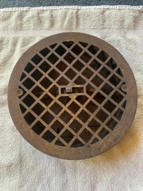 VINTAGE CAST IRON ORNATE  ROUND REGISTER HEAT GRATE / VENT with WORKING LOUVERS!