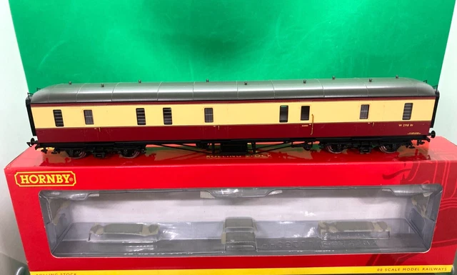 Hornby Oo R4404 Br Hawksworth Passenger Brake Coach W298W Red/Cream - Boxed