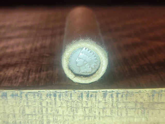 1 US Lincoln Wheat  Penny Roll W/ 1908 Indian Head & 1925s Wheat Cent / 50 Coins