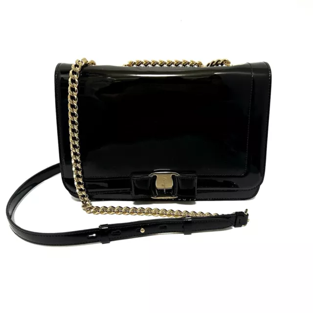 Auth Salvatore Ferragamo Ginny 21G878 Black Patent Leather - Shoulder Bag