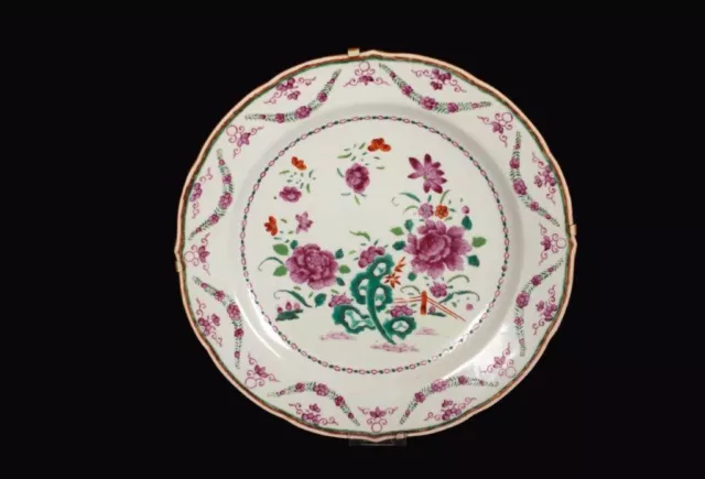 Un Grandes, Antiguo, Famille Rosa - Porcelana - Plato Schale. China. 18. Jh