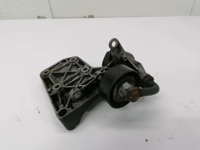 BMW 5er E39 525d   Klimakompressor Kompressor Halterung Halter  7786194   (28)