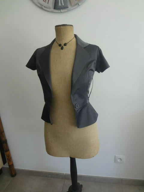 Gilet Boléro Camaïeu Taille 38/40 - Occasion En Excellent état, Couleur Gris, Matière Coton Mélangé, Style Western