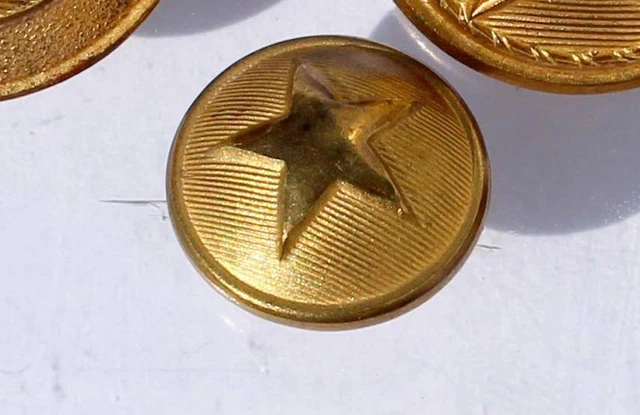 TRES RARE ANCIEN BOUTON UNIFORME MILITAIRE - ETOILE PENTAGRAMME - D:13mm