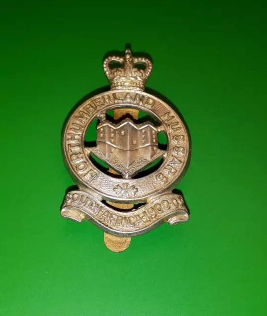 Qe Ii  The Northumberland Hussars  Gaunt Stamped British Army Cap Badge