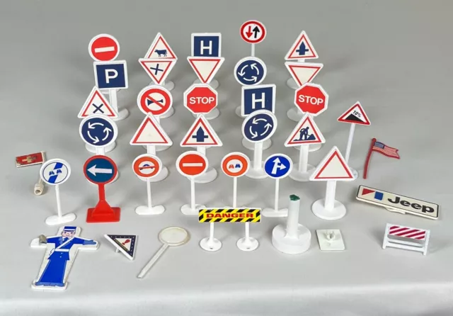 Games, Toy Set of 38 Miniature Signs Various Sizes