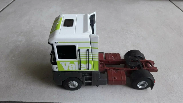 ELIGOR SURBER CAMION Mercedes Actros Remorque Pub Despitage Du Glaucome 1/87 EUR 19,99 - FR