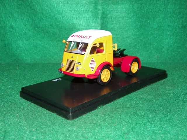 Camion Renault 2,5t Tracteur Sinpar - Miniature 1:43 - Collection Hachette - UTR37
