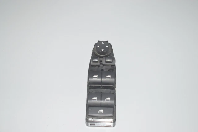 Couvercle De Boîtier ECU (E-Box) BMW Série 5 F07/F10/F11 - Référence OE 7555179, Occasion