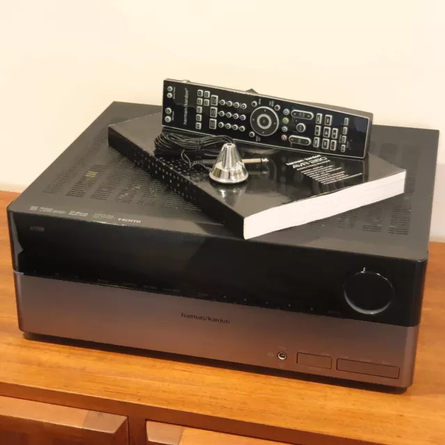 Harman Kardon AVR-260 7.1 Channel AV Reciever Amplifier + remote - TESTED