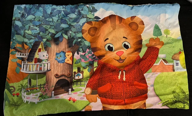 Daniel Tiger Pillow Case A7
