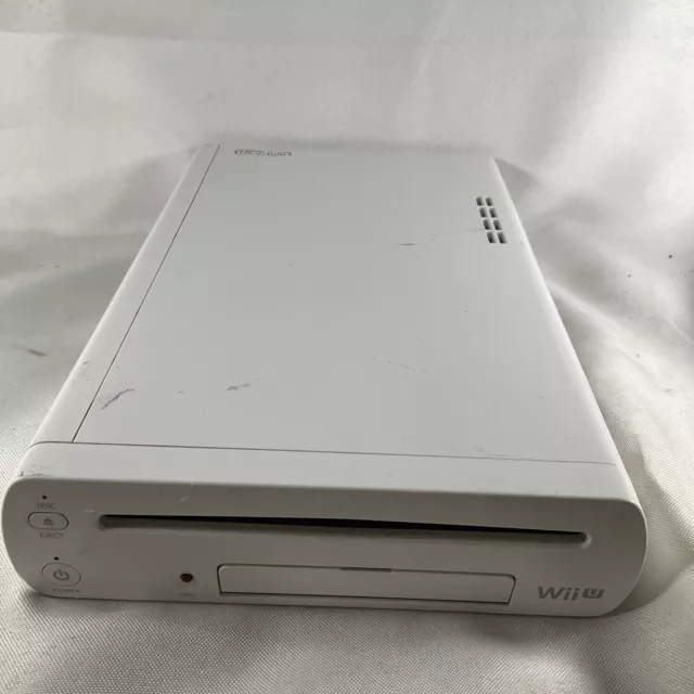 Nintendo Wii U 8gb Basic Bundle Cor Branco Desbloqueado - Escorrega o Preço