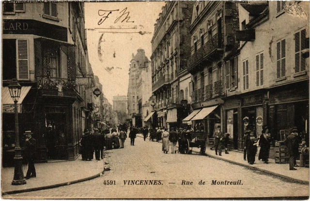 CPA AK Vincennes Rue de Montreuil FRANCE (1283098)