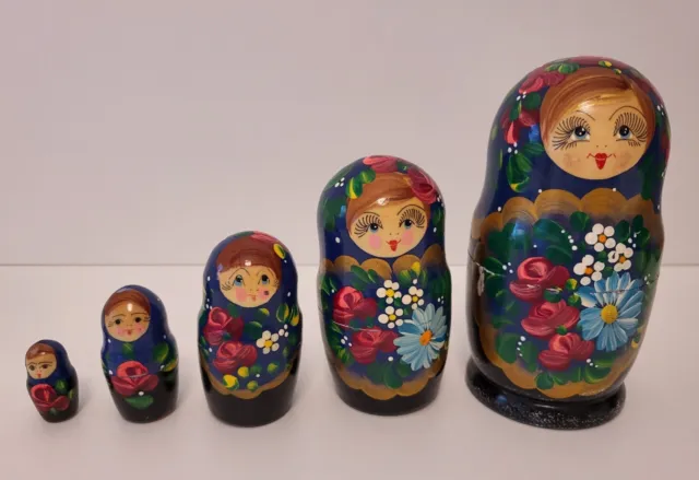 Matroschka Puppen Steckfiguren aus 5 Holzfiguren