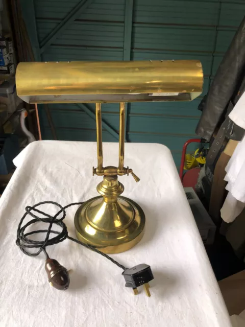 Vintage Old Retro Style Brass Adjustable Banker's  Desk Lamp - working