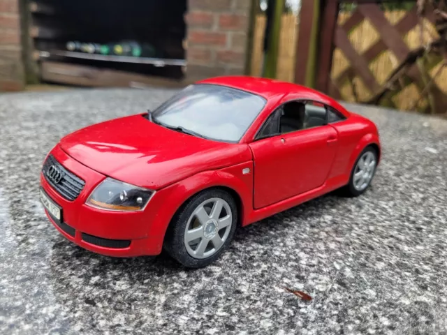 Modellauto Bastler 1998 AUDI TT Coupe 8N von Revell Maßstab: 1:18