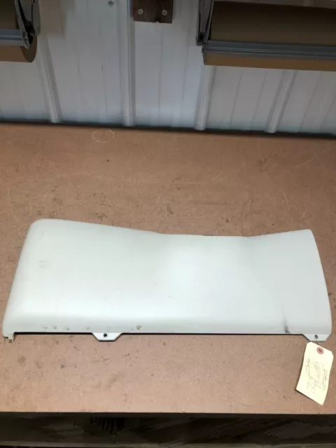 00-06 Chevy Tahoe Suburban Knee Bolster Dash Trim Panel Yukon Avalanche Shale