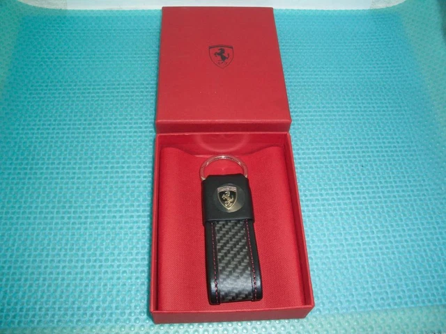 Genuine Scuderia Ferrari LEATHER AND CARBON FIBER Keyring