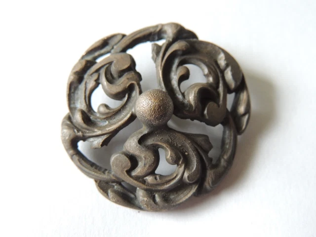 grand Bouton ancien en métal vers 1900 art nouveau French buttons 3,6 cm
